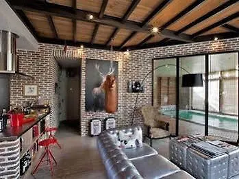 Sweethome Lacroute&buffet Maison D'hotes & לינה וארוחת בוקר *